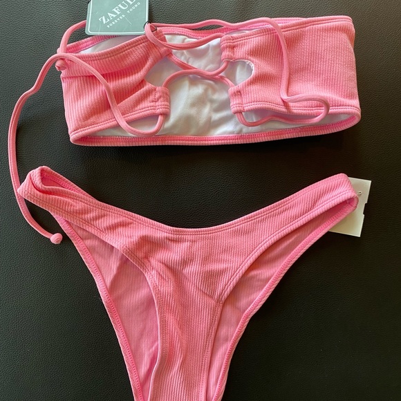 ZAFUL Pink bandeau bikini! Size medium. - Picture 2 of 3